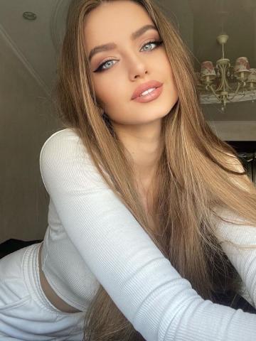 Полина